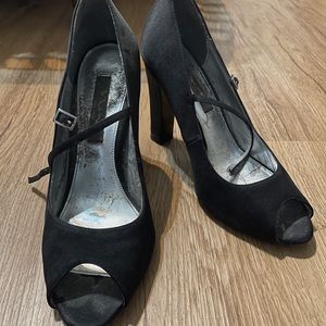 Black mary jane pumps chuck heel and clasp